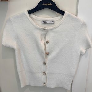White Zara fuzzy knit cardi crop